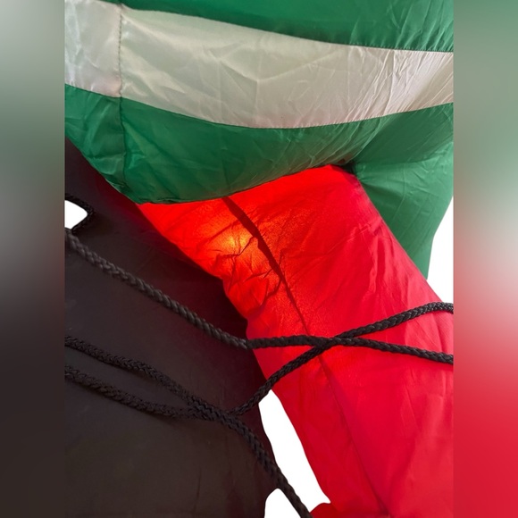 8FT Christmas Inflatable Santa Clause Fishing on a Boat - Picture 10 of 14